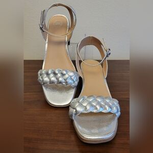 Wonder Nation girl's braided heeled sandals